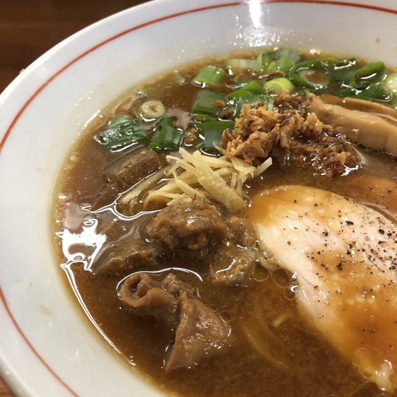 スジこん味噌らあめん(醤油と貝と麺 そして人と夢 )
