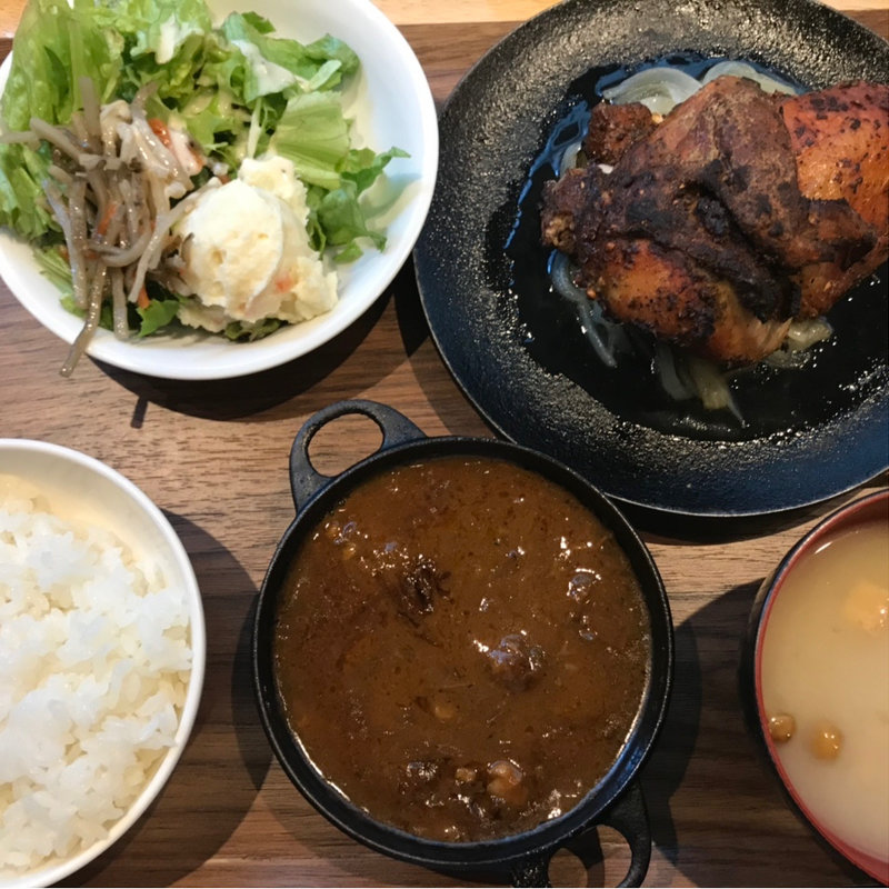 チキングリル(ワインと南部鉄器 キッチン東京オーブン 本店)