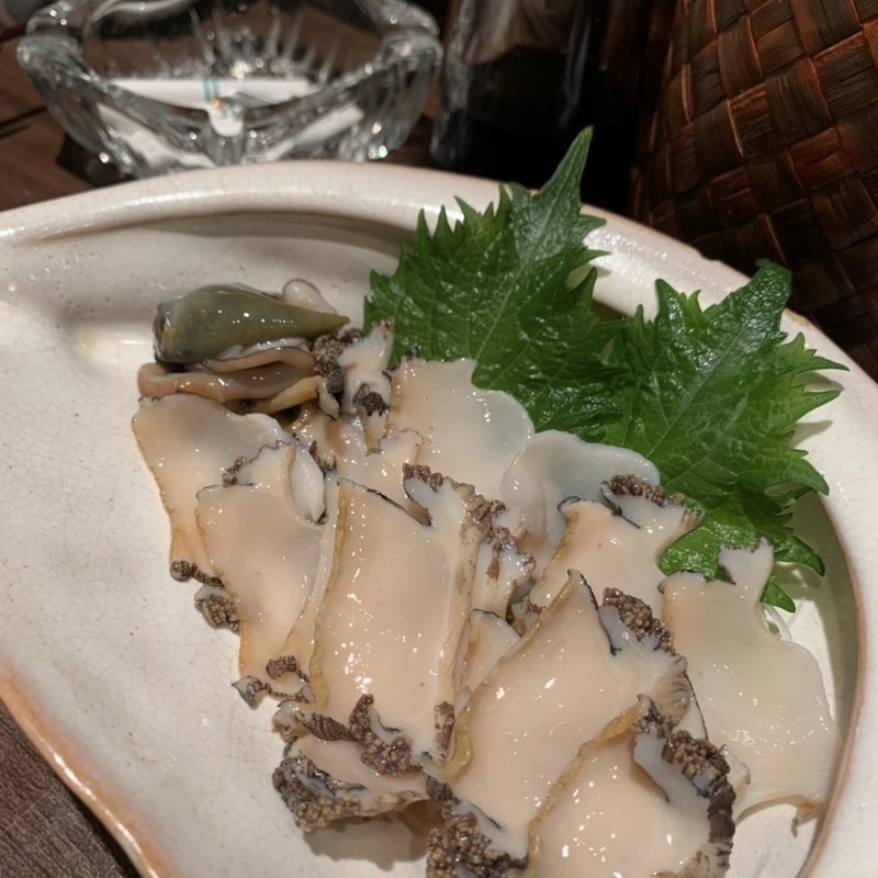 鮑の刺身(三陸居酒屋きりや )