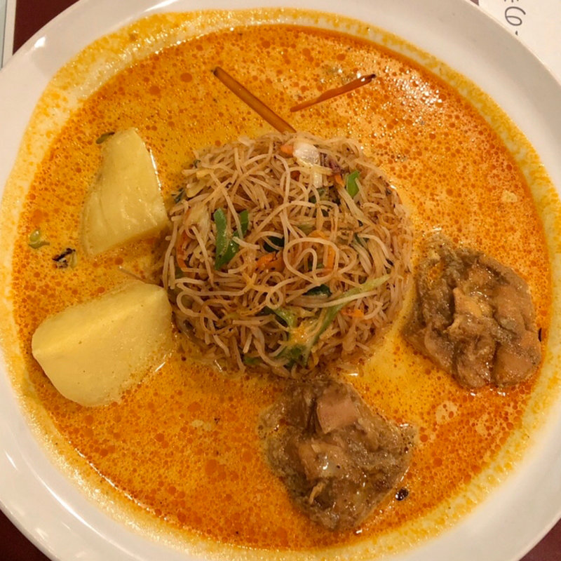 スリランカ　ヌードル　カリー(ハル スリランカ【スリランカ家庭料理の店】)