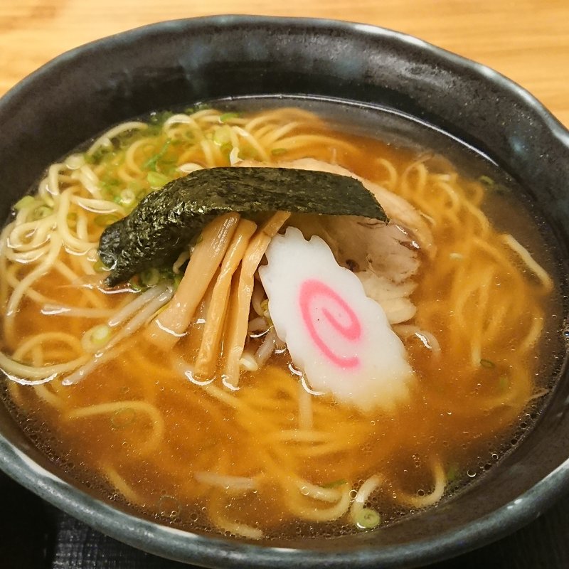 屋台風 醤油ラーメン(とうふ旬菜 心音)