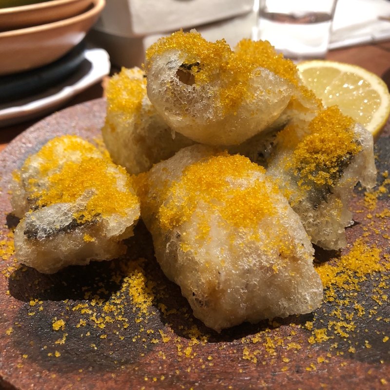 黒ムツのフリット からすみがけ(あつあつ リ・カーリカ)