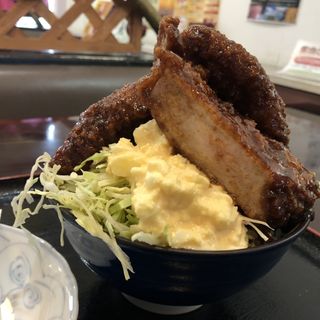 タルタルソース恵比須カツ丼(恵比須屋食堂 （【旧店名】あじ処林聖館）)