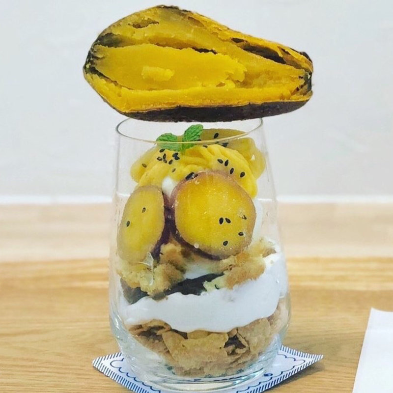 種子島の安納芋パフェ(フルーツカフェ pomp)