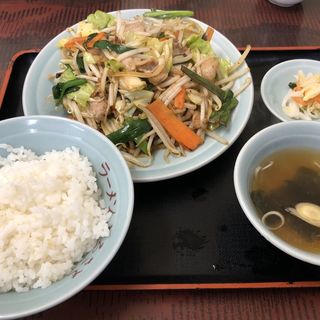 肉野菜炒め定食(ふるさとラーメン 岩崎店 )
