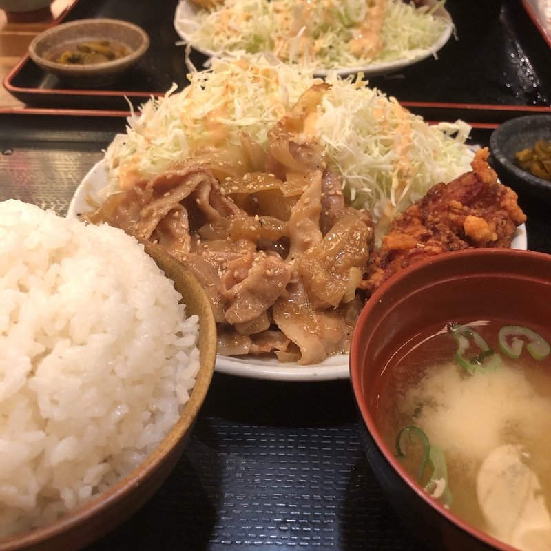 極みの生姜焼き＆やみつき唐揚げ定食(てけてけ 代々木店 )