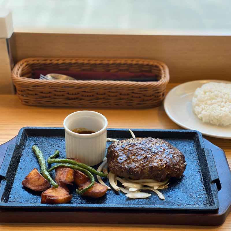 葉山牛ハンバーグ(ミートダイニングコーシン)