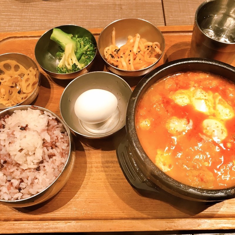 牛スジとナチュラルチーズのスンドゥブランチ(純韓国料理チャンチ ダイビル本館本店)