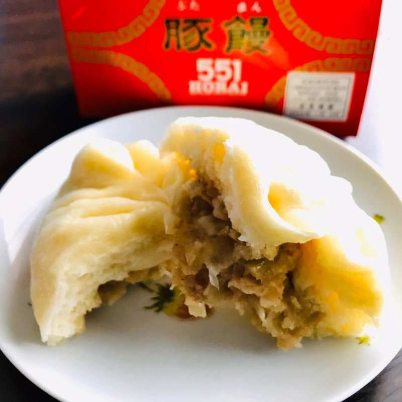 豚饅(551蓬莱 西宮阪神店)