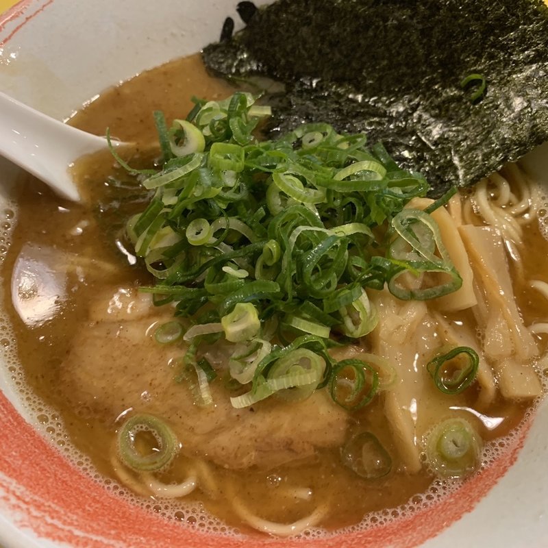 豚骨ｘ鶏+魚介　塩たれ(らーめん研究所)