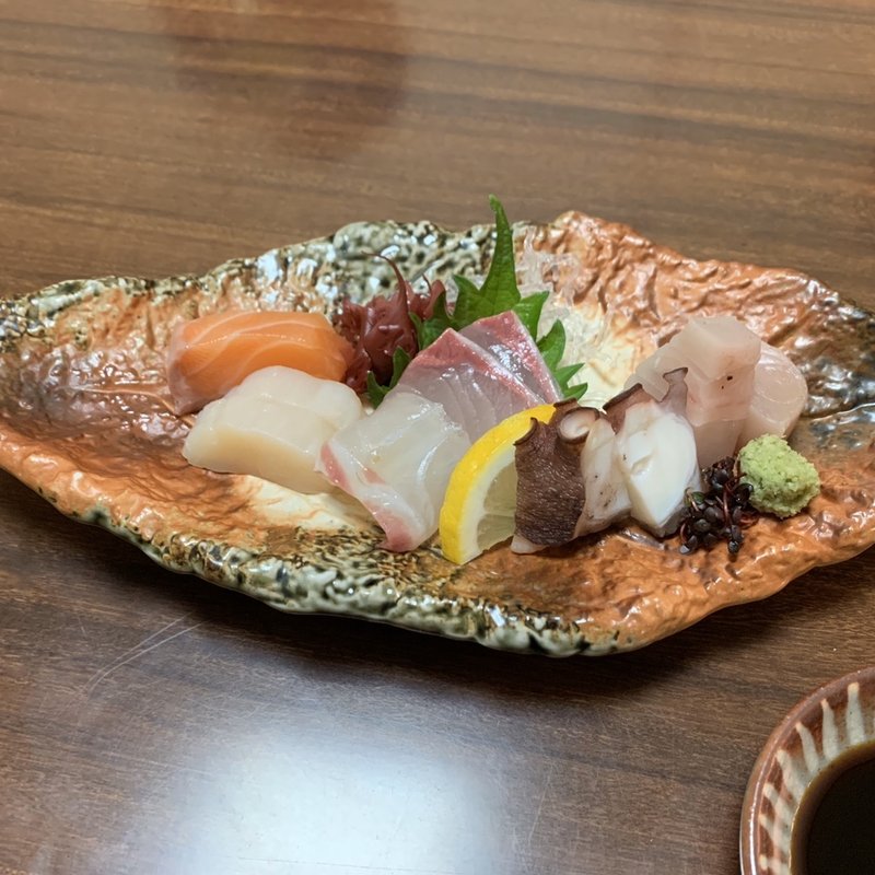 刺身盛合わせ(なお吉 )