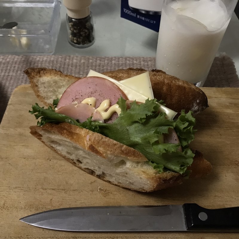 朝食(デルタキャット自宅)