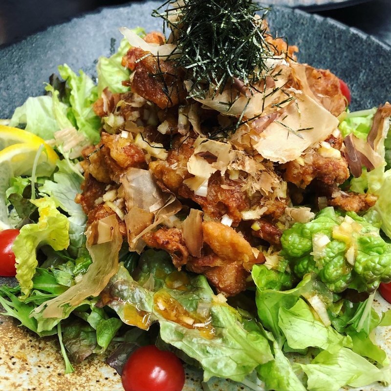 油淋鶏サラダ添え　コースより(中華居酒屋 AJITO)