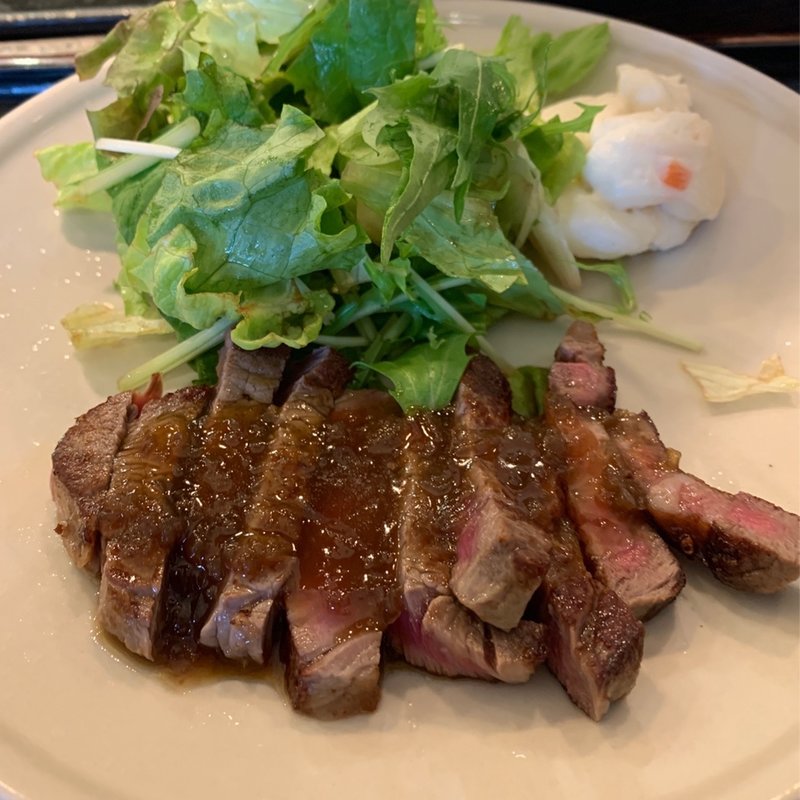 牛ヘレステーキ(備長炭 焼肉萬野 上七店)