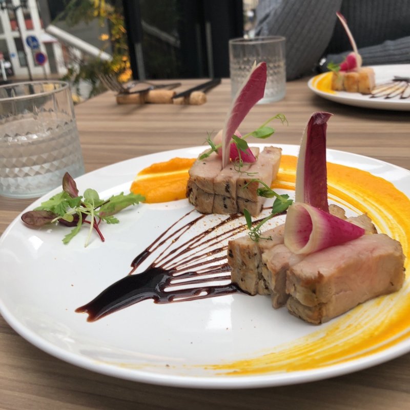 朝霧高原ローストポーク(モダンダイニング6)