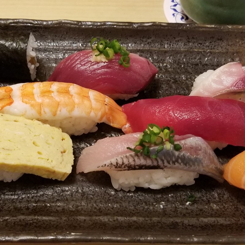 にぎり寿司　並(鮨・神谷)