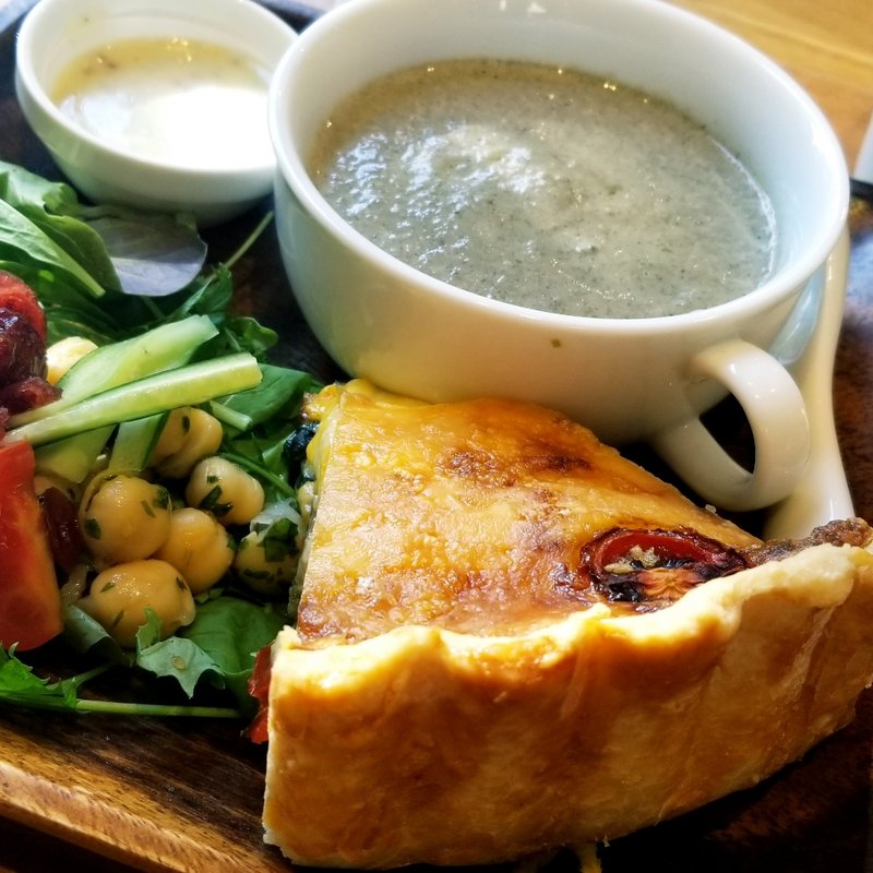 ベジタブルキッシュ(MULBERRY MANOR)