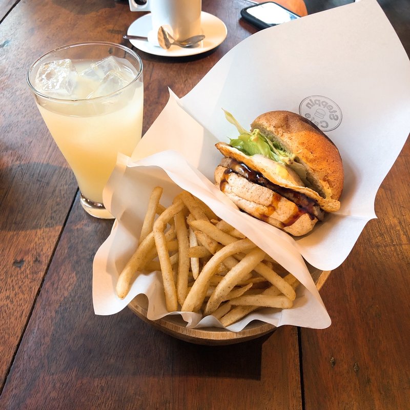 テリヤキバーガー(ステッピンカフェ （Ｓｔｅｐｐｉｎ Ｃａｆｅ）)