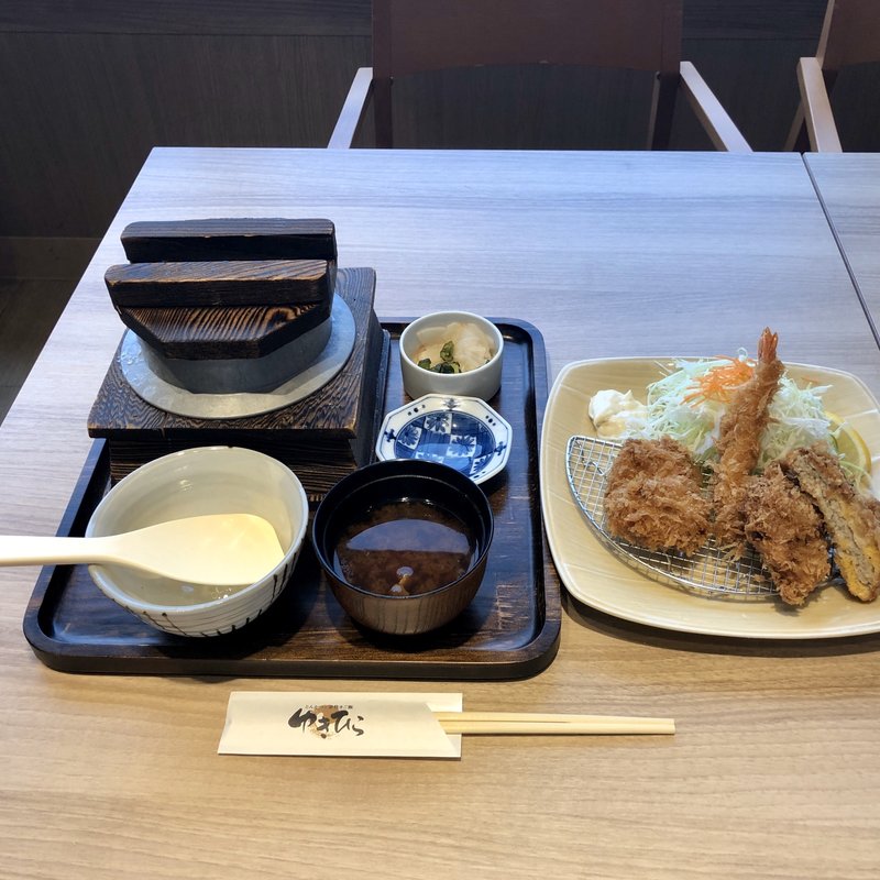 盛合せランチ(とんかつと釜炊きご飯 ゆきひら イオンスタイル碑文谷店)