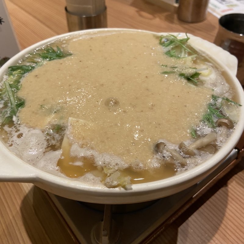 自然薯もつ鍋(自然薯庵)