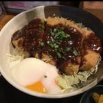 味噌かつ丼(因幡丼処 （イナバドンドコ 【旧店名】Dondoko ドンドコ）)