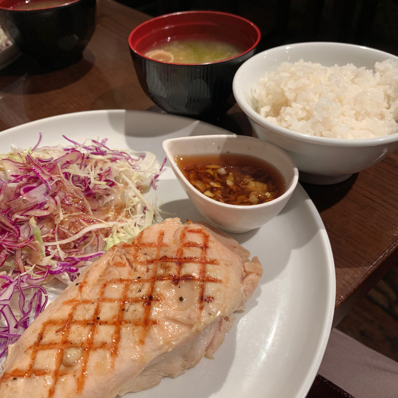 鶏胸肉ランチ(MOZU )