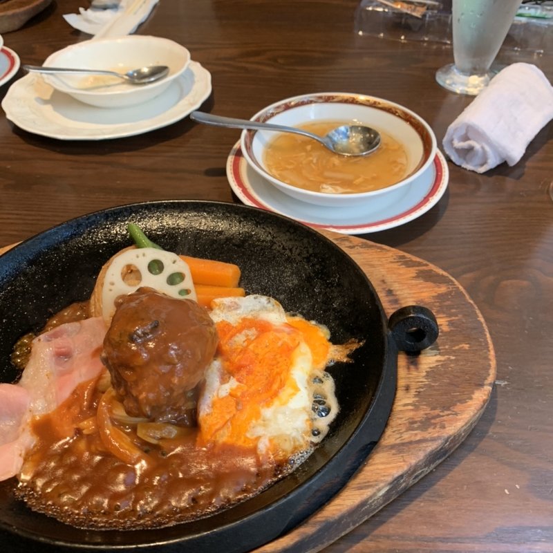 バリエ（こんがりハンバーグ）(洋食の永和堂)