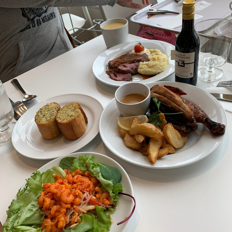 ローストビーフ　ロサリティチキン(IKEAビストロ 新三郷店 （イケアビストロ）)