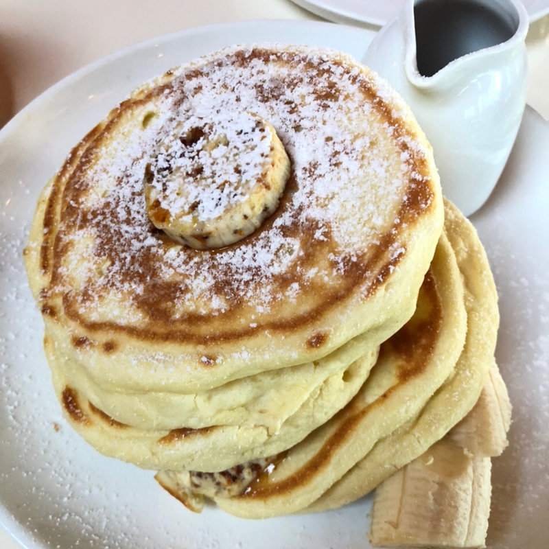 リコッタパンケーキ　ウィズ　バナナ、ハニーコームバター(Bills Waikiki)