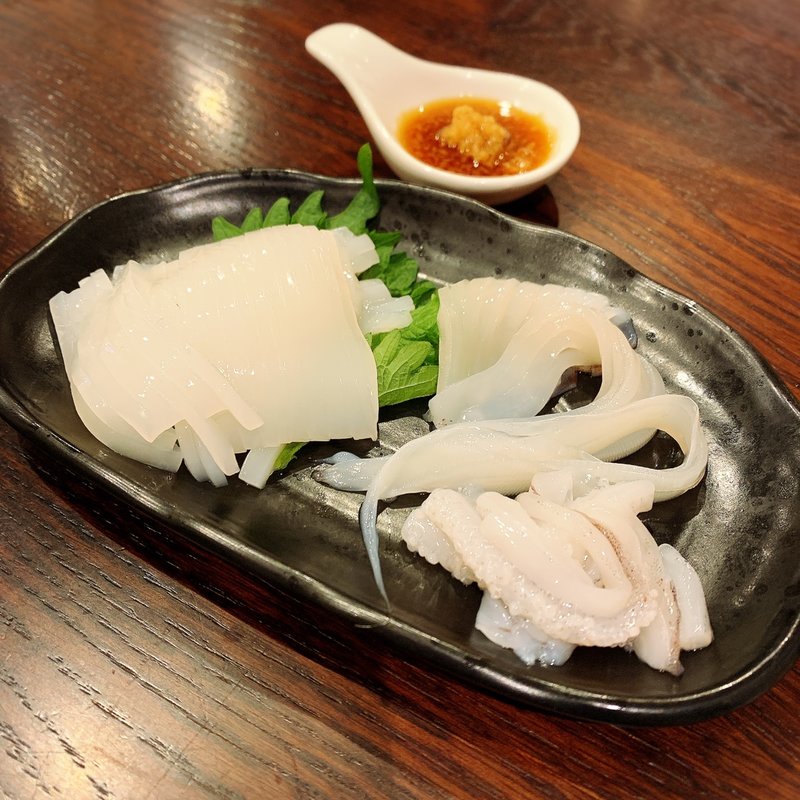 イカの刺身( 灼味噌らーめん 八堂八（やどや）)
