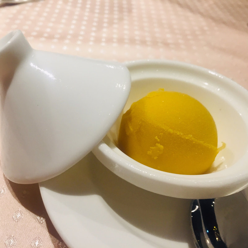 マンゴーシャーベット(フランス厨房 旬彩 中央駅店 )