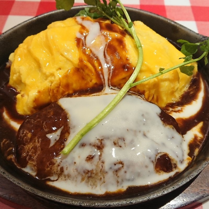 とろーり卵のデミグラス  ハンバーグオムライス(RAKERU(ラケル) ノースポートモール店)