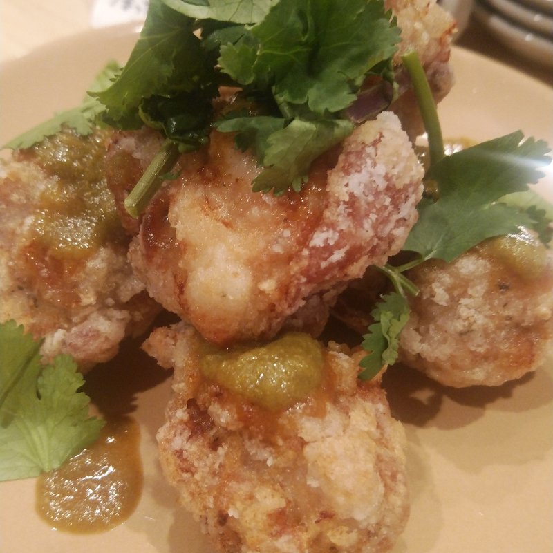 パクチーからあげ(ペンギン酒店)