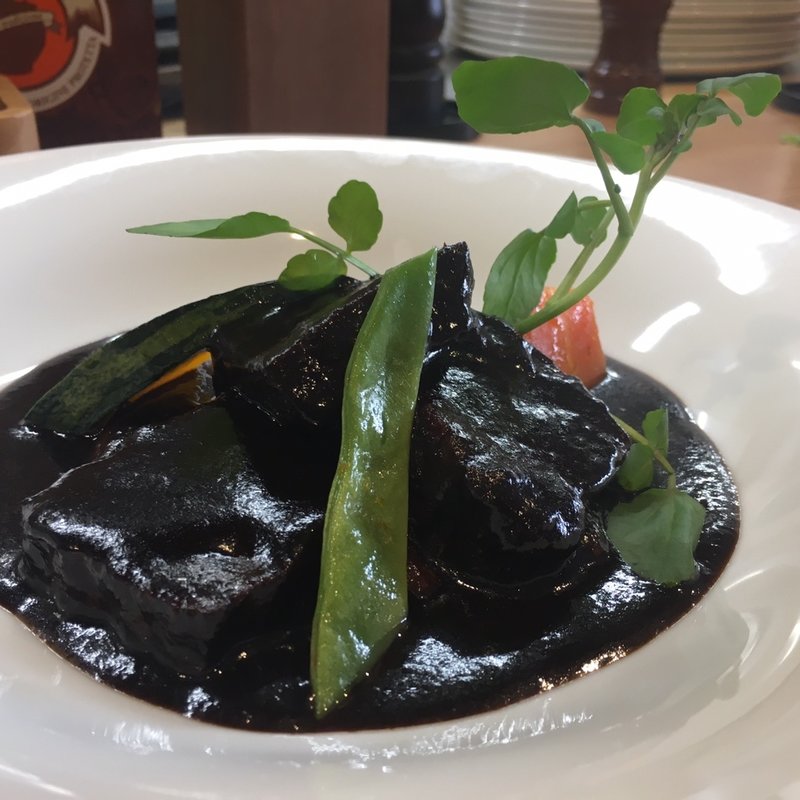 究極の黒毛和牛ビーフシチュー(キッチン俊貴)