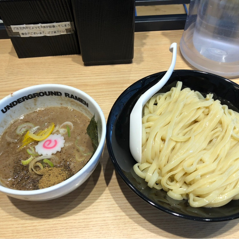 濃厚つけ麺  大盛(UNDERGROUND RAMEN 頑者 コクーンシティ店)