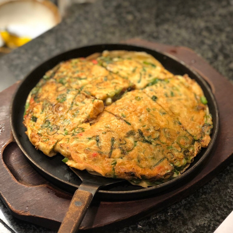 お好み焼きすじ玉(北新地 お好み焼・鉄板焼 ういすたりあ.)