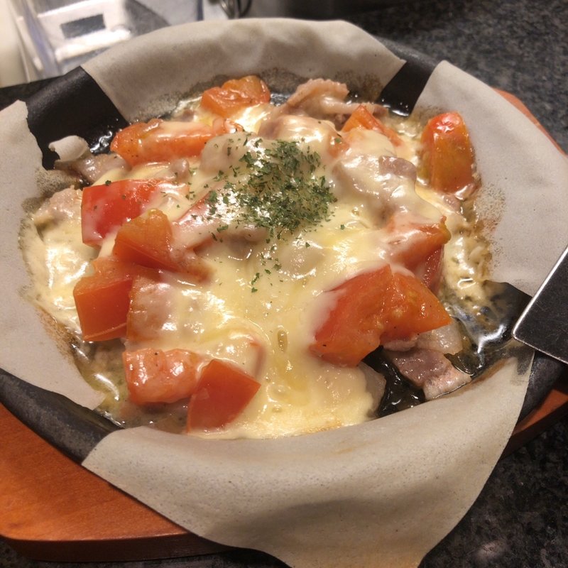 豚トマトチーズ焼き(北新地 お好み焼・鉄板焼 ういすたりあ.)