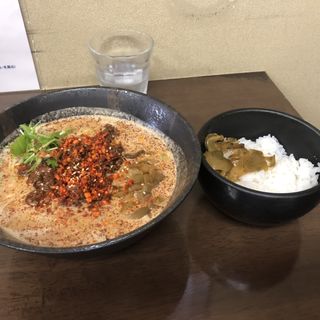 辛口坦々麺+半ライス(ごまや )