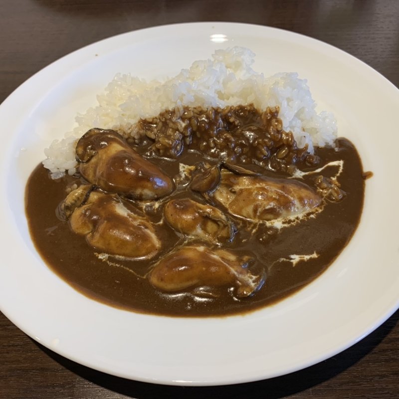 牡蠣カレー(魚とカレーのお店)