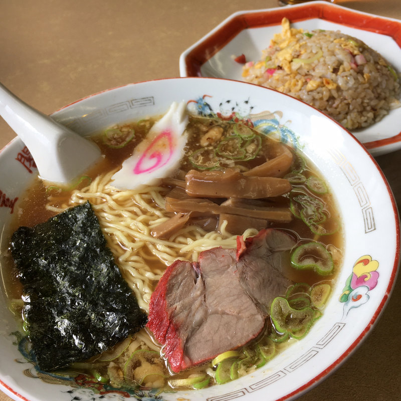 ラーメン　半チャーハンセット(豊閣)