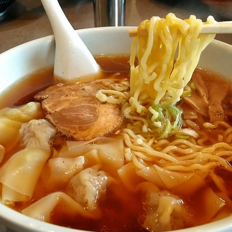 ワンタンメン(あいちゃく亭)