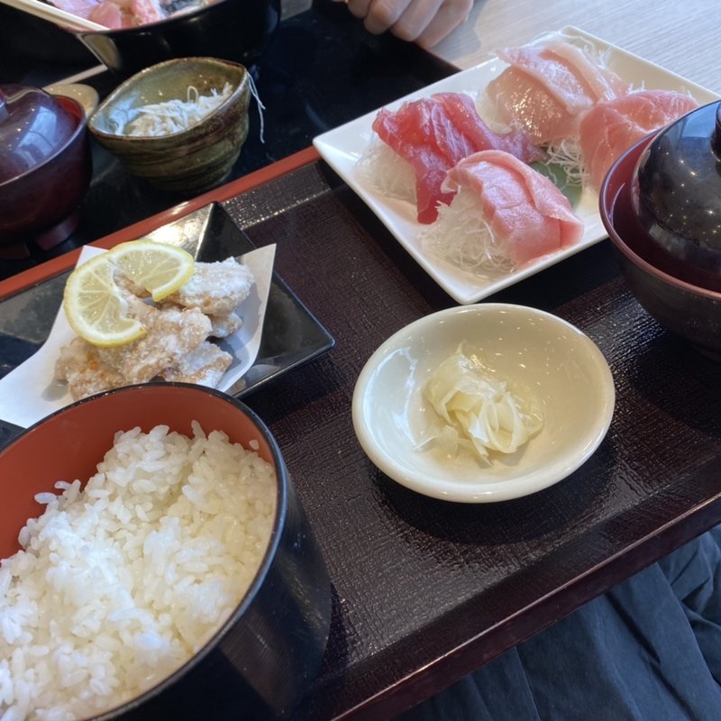 彩り定食　－お刺身ねぎとろ－(まぐろ一船買い問屋 バンノウ水産 清水店 )