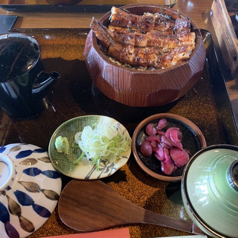 櫃まぶし（上）(うな神 （うなじん）)