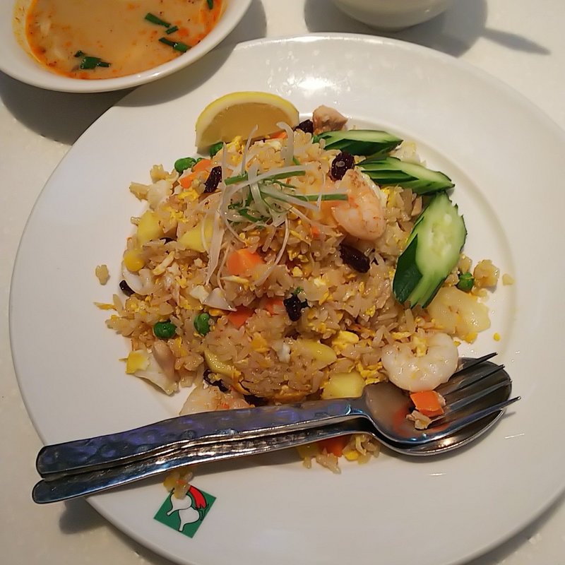 パイナップル入チャ―ハン(Bangkok Kitchen)