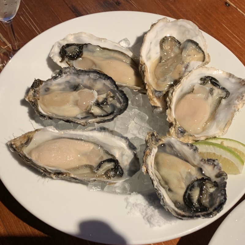 殻付き生牡蠣(尾道WHARF （オノミチワーフ）)