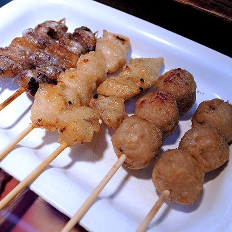 カシラ（100円）、テール（100円）、つくね（90円）(焼喜多屋 西が丘店 （やきたや）)