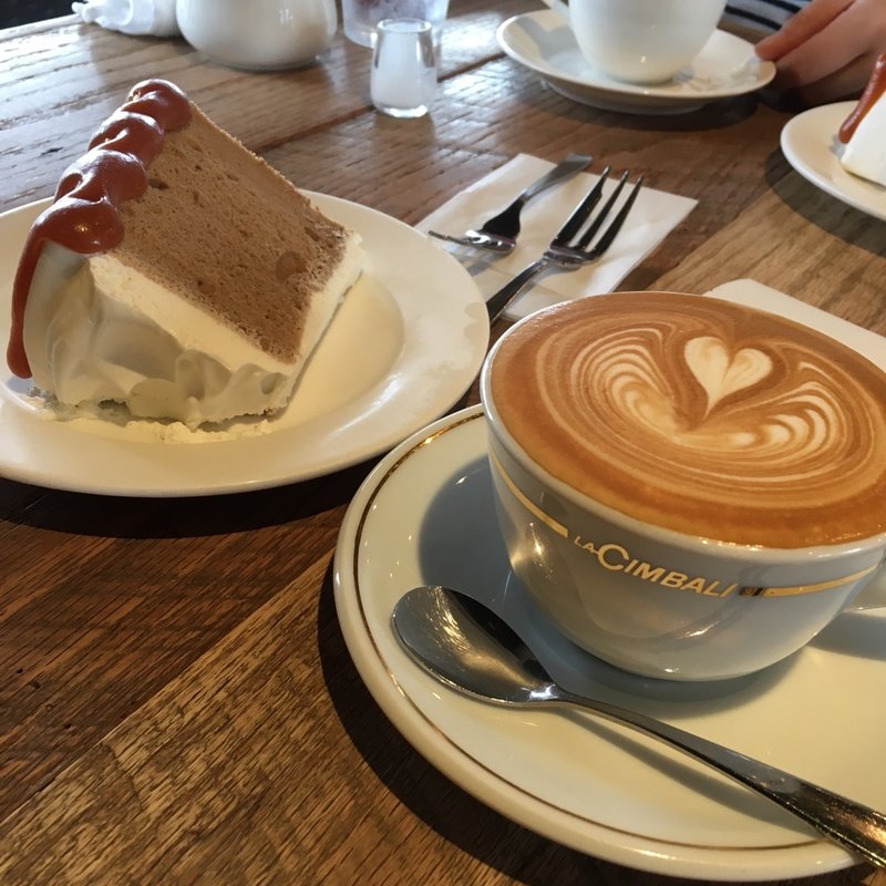 カプチーノ(ジハン （JIHAN）)