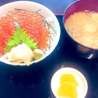 いくら丼(釧ちゃん食堂 （センチャンショクドウ)