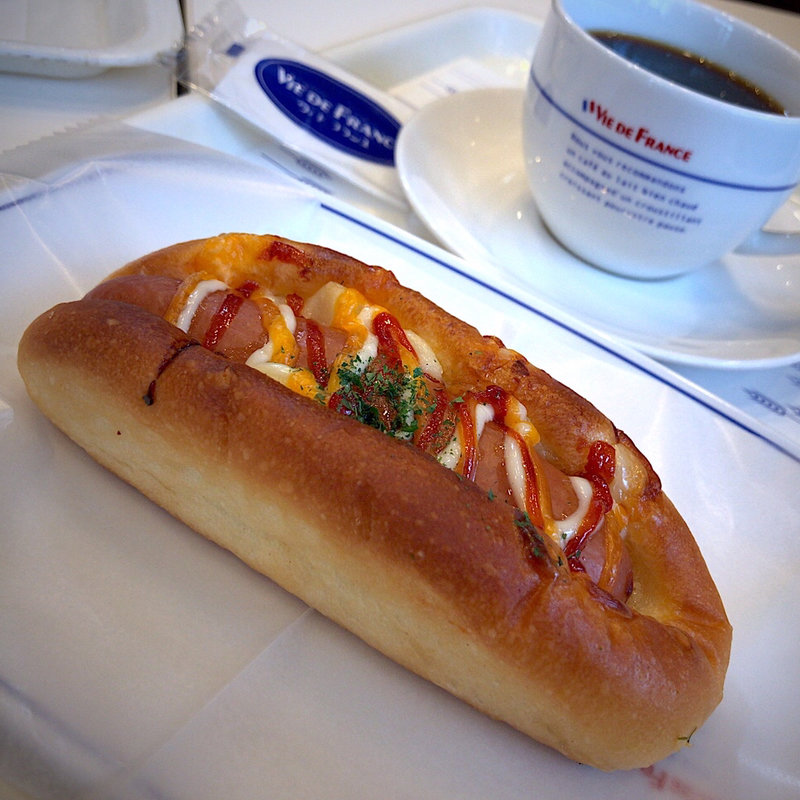 ずっしりあらびきフランク(ヴィ・ド・フランス 福島店 （VIE DE FRANCE）)