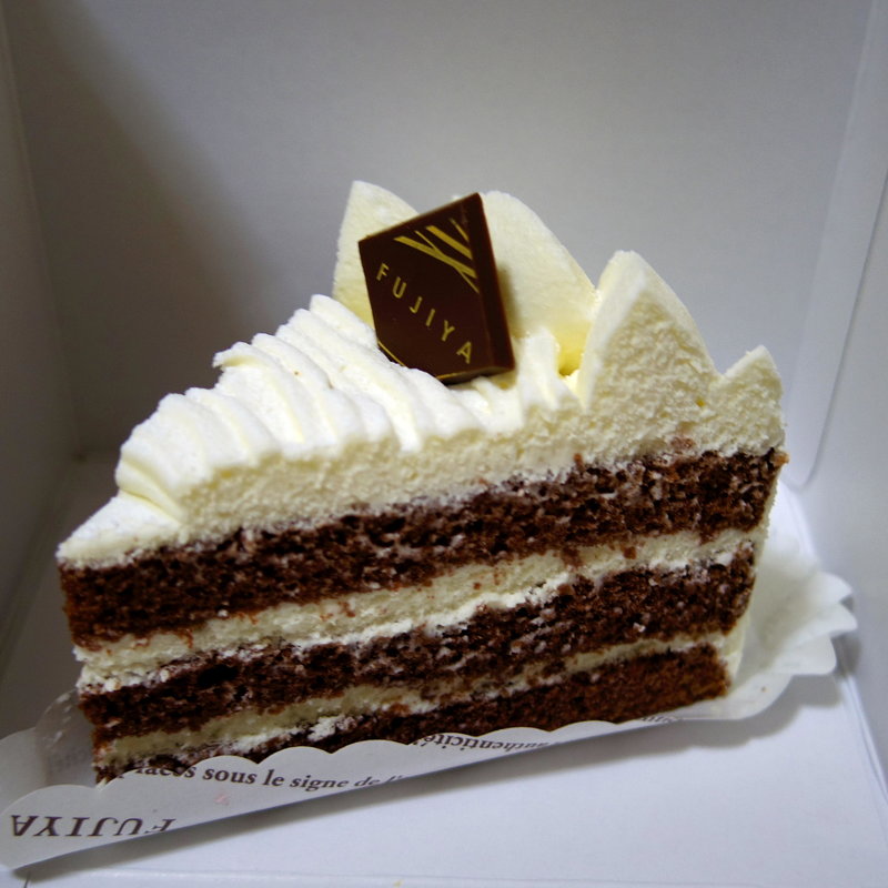 ホワイトチョコ生ケーキ(不二家 イオンSuC一関店 )